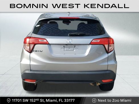 Used 2017 Honda HR-V LX image 6