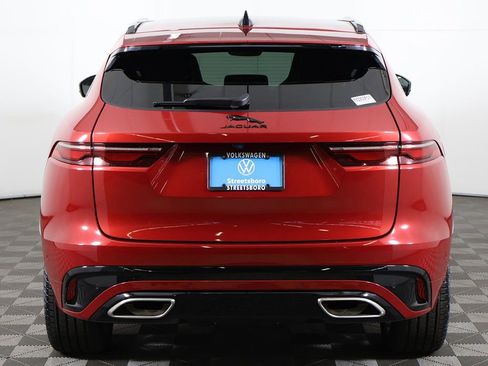 Used 2024 Jaguar F-PACE R-Dynamic S image 15