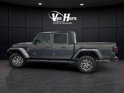 New 2026 Jeep Gladiator Sport