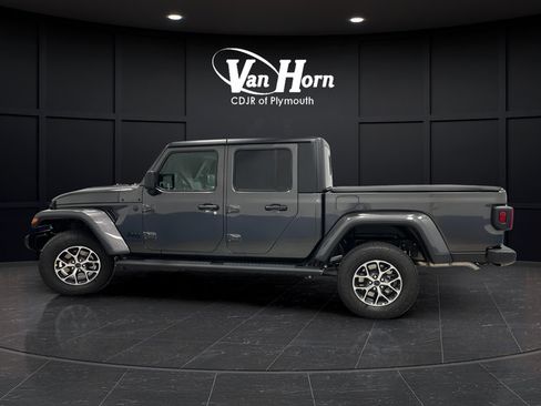New 2026 Jeep Gladiator Sport AWD/4WD image 4