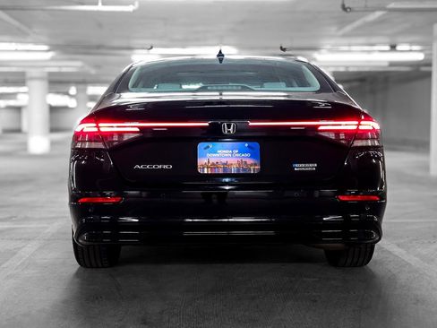 Certified 2023 Honda Accord Touring image 7