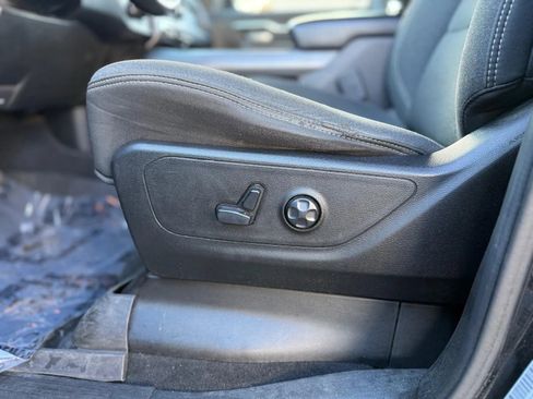 Used 2019 RAM 1500 Big Horn image 9