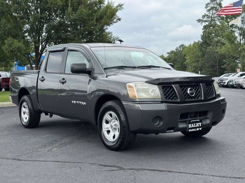 Used 2006 Nissan Titan XE RWD image 2