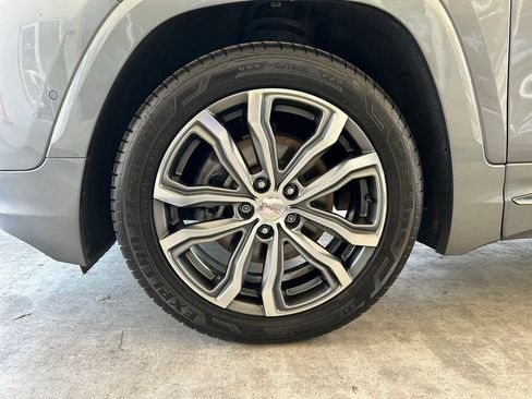 Used 2018 GMC Terrain Denali w/ Advanced Safety Package FWD image 14