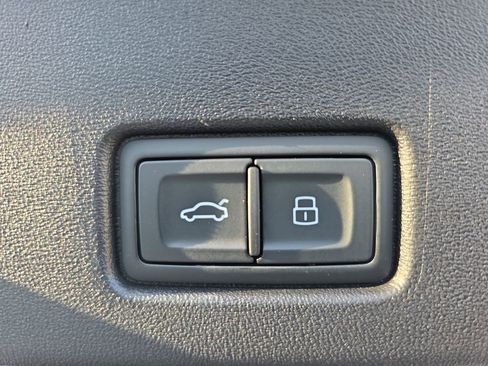 Used 2023 Audi Q4 e-tron Premium Plus image 24