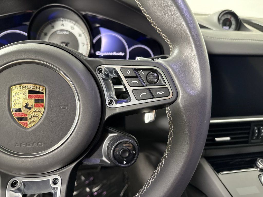 Certified 2023 Porsche Cayenne Turbo w/ Assistance Package AWD/4WD image 38