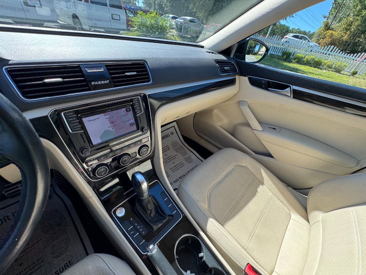 Used 2019 Volkswagen Passat 2.0T SE R-Line FWD image 18