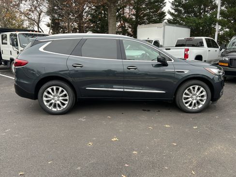 Used 2021 Buick Enclave Premium w/ Sun and Sites Package image 11