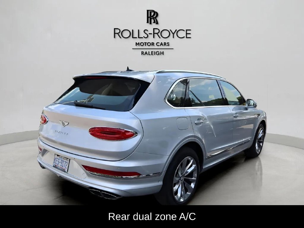 Used 2023 Bentley Bentayga Extended Wheelbase AWD/4WD image 4