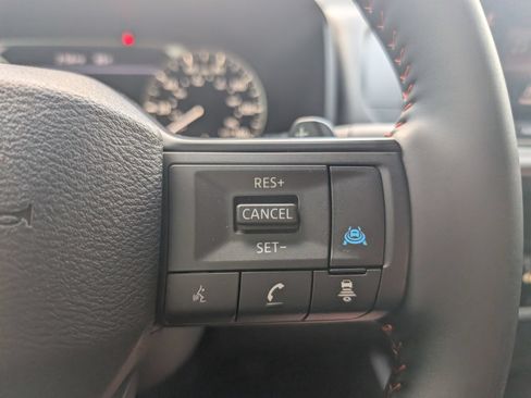 Used 2025 Nissan Rogue SV w/ Rock Creek Premium Package AWD/4WD image 18