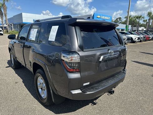 Used 2021 Toyota 4Runner SR5 Premium w/ Moonroof Package RWD image 14