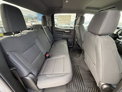 New 2026 GMC Sierra 1500 SLE image 23