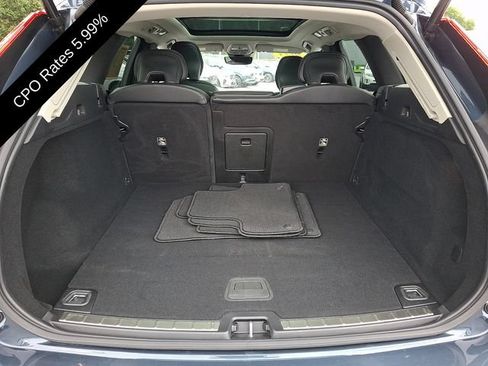 Certified 2023 Volvo XC60 B5 Core AWD/4WD image 29