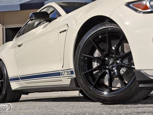 Used 2020 Ford Mustang Shelby GT350 w/ Technology Package RWD image 8