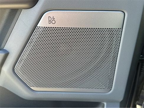 New 2025 Ford F150 Lariat w/ Equipment Group 502A High image 37