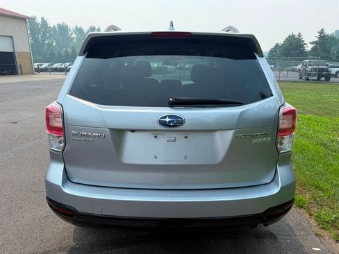 Used 2017 Subaru Forester 2.5i Premium w/ All-Weather Package AWD/4WD image 2