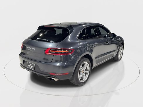 Used 2017 Porsche Macan image 7