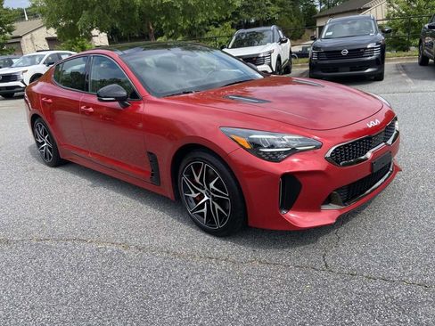 Used 2023 Kia Stinger GT-Line w/ Sun & Sound Package AWD/4WD image 7