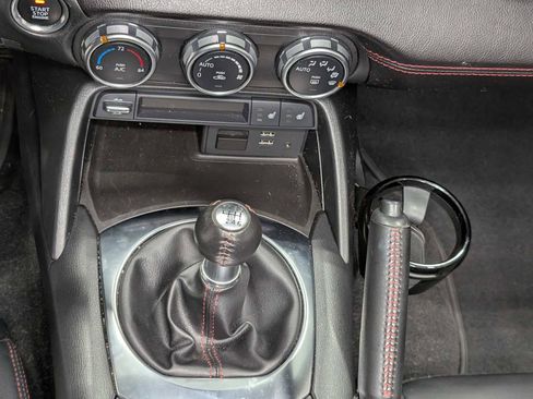 Used 2019 MAZDA MX-5 Miata RF Grand Touring image 24