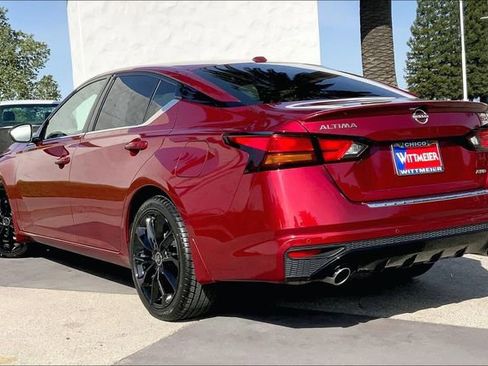 Used 2023 Nissan Altima 2.5 SR w/ SR Premium Package AWD/4WD image 12