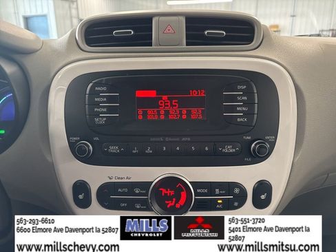 Used 2016 Kia Soul EV image 21