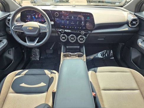 Used 2024 Chevrolet Blazer EV LT AWD/4WD image 9
