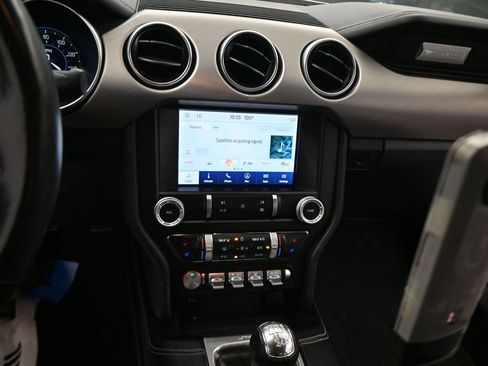 Used 2022 Ford Mustang GT Premium w/ Equipment Group 401A RWD image 5