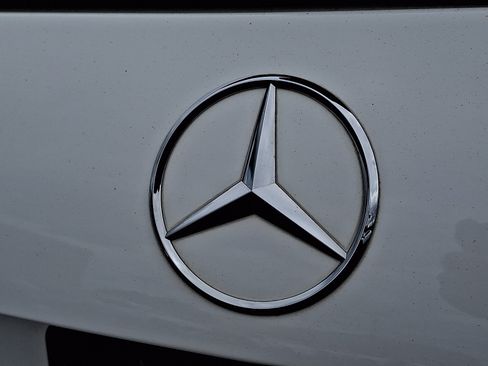 Used 2022 Mercedes-Benz GLA 250 4MATIC image 29