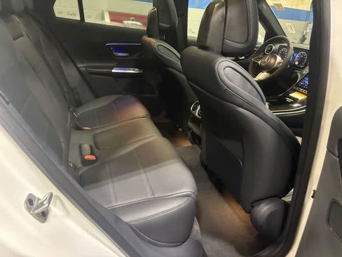 New 2026 Mercedes-Benz GLC 300 4MATIC image 23
