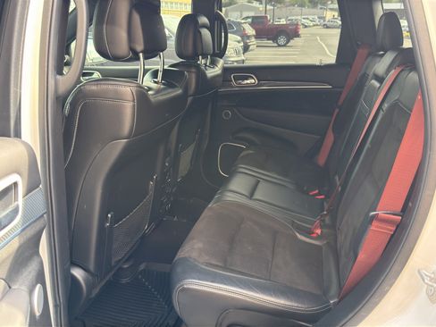 Used 2020 Jeep Grand Cherokee SRT AWD/4WD image 9
