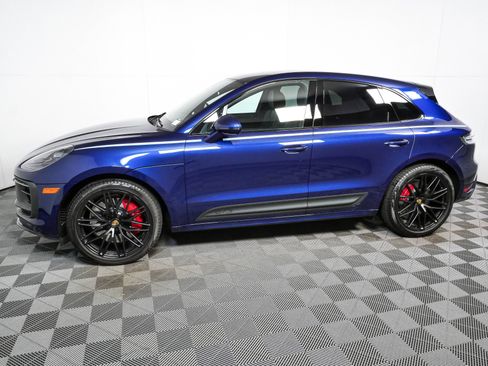Certified 2022 Porsche Macan GTS AWD/4WD image 2