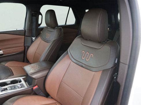 Used 2022 Ford Explorer King Ranch w/ Technology Package AWD/4WD image 10