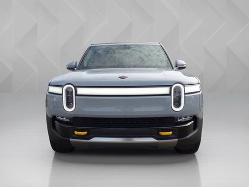 Used 2023 Rivian R1S Adventure AWD/4WD image 7