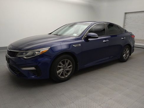 Used 2019 Kia Optima LX FWD image 2