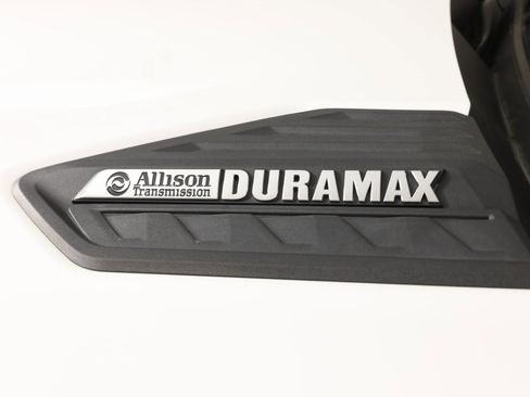 Used 2022 Chevrolet Silverado 2500 LTZ w/ LTZ Convenience Package image 33