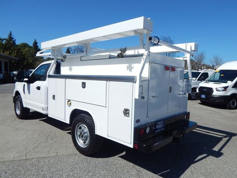 Used 2020 Ford F350 XL w/ Power Equipment Group image 6