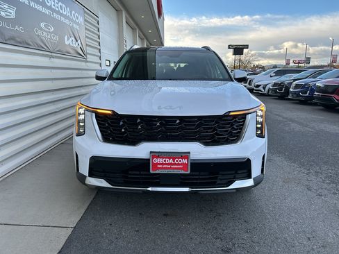 New 2026 Kia Sorento S image 2