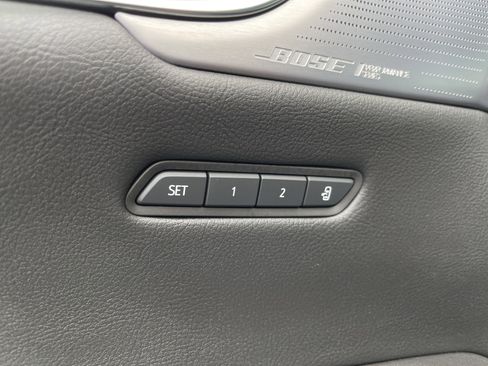 Certified 2025 Cadillac XT5 Premium Luxury image 19