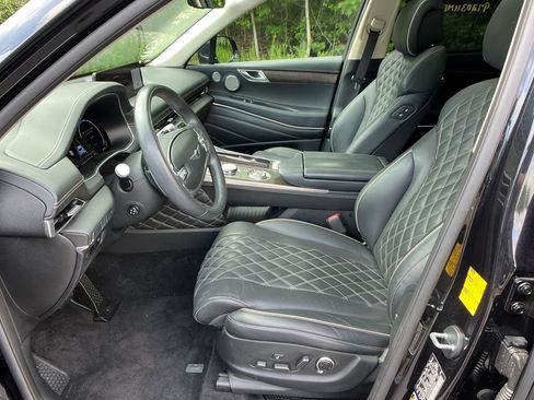Used 2024 Genesis GV80 3.5T w/ Prestige Package AWD/4WD image 6