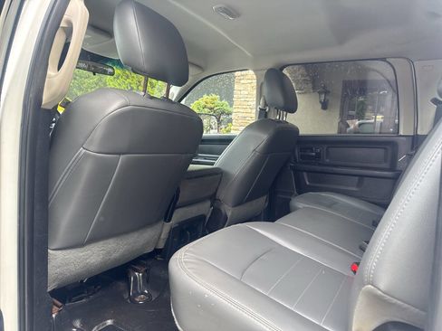 Used 2014 RAM 3500 Tradesman w/ Chrome Appearance Group AWD/4WD image 11