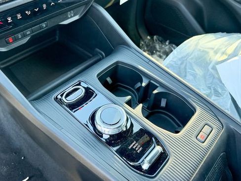 New 2026 Jeep Cherokee Limited image 20