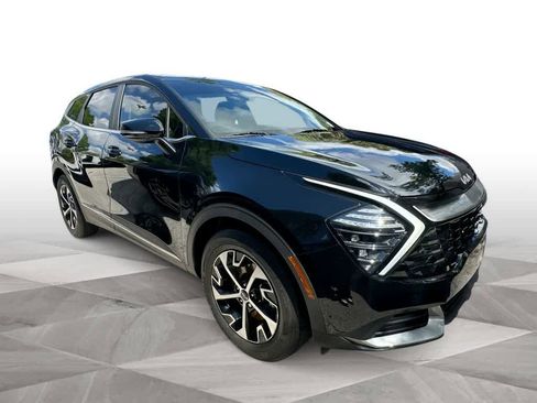 Certified 2025 Kia Sportage EX FWD image 9