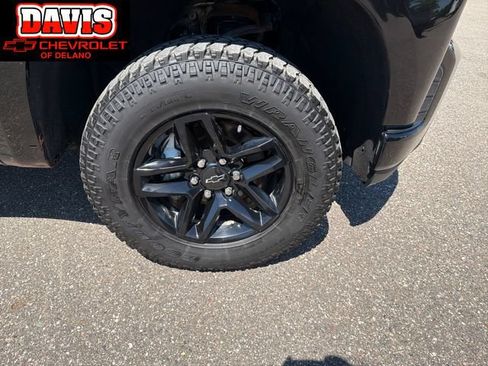 Used 2020 Chevrolet Silverado 1500 LT Trail Boss AWD/4WD image 9