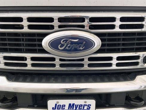 Used 2023 Ford F250 XLT w/ FX4 Off-Road Package image 25