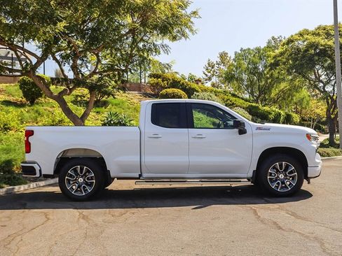 Used 2023 Chevrolet Silverado 1500 RST w/ Z71 Off-Road Package AWD/4WD image 6