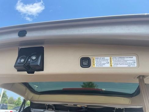 Used 2007 GMC Yukon XL Denali AWD/4WD image 22