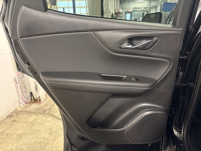 Used 2025 Chevrolet Blazer LT FWD image 25