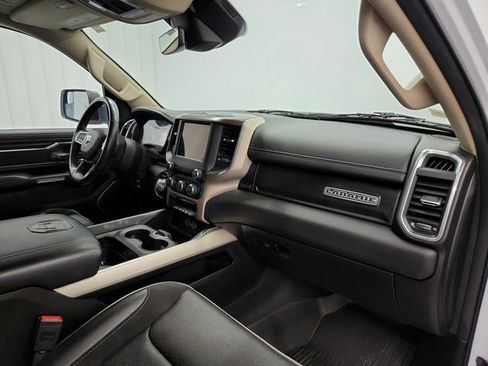Used 2021 RAM 1500 Laramie AWD/4WD image 38