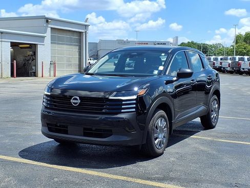 Used 2026 Nissan Kicks S FWD image 2