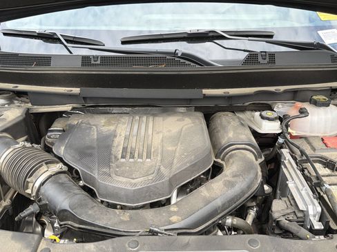 Used 2024 Chevrolet Traverse Z71 w/ LPO, Floor Liner Package AWD/4WD image 32